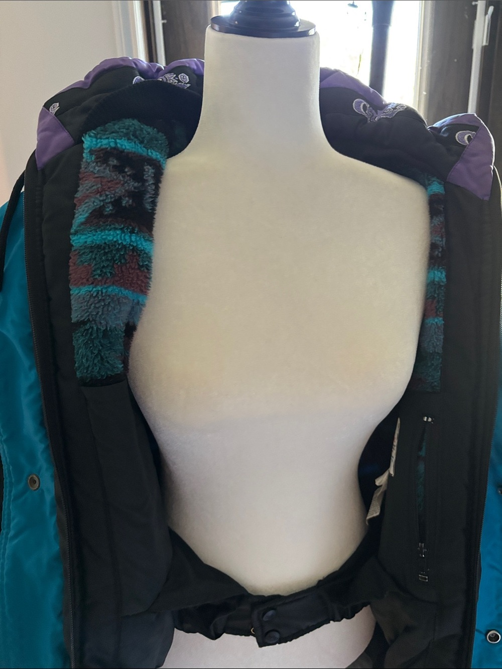 Choko Colorblock Ski Jacket in Black, Purple & Teal - Picture 3 of 5